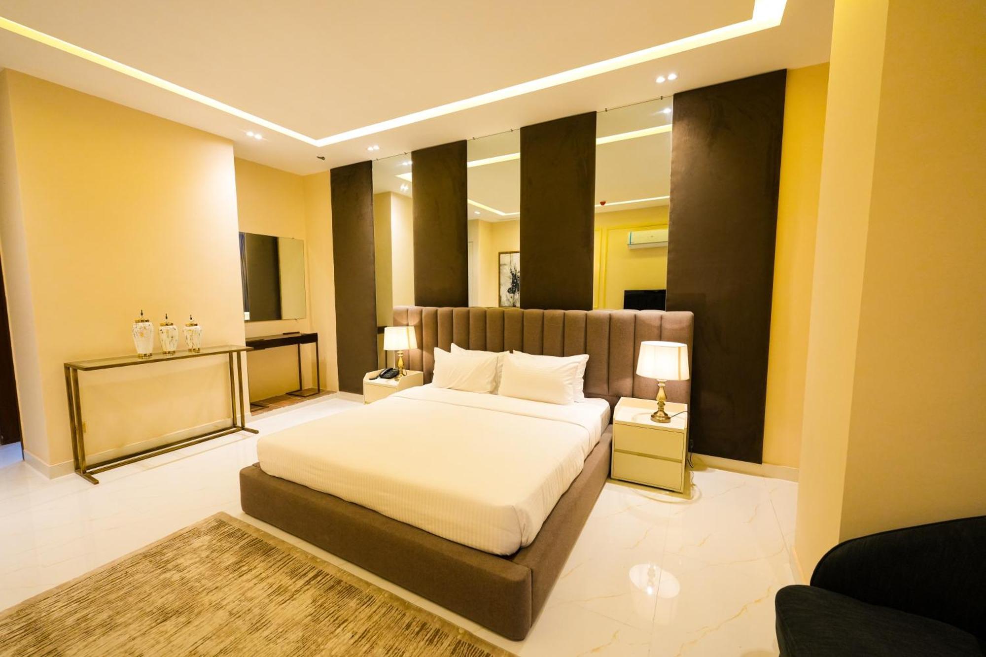Pavilion Suites - Premium Aparthotel In Bahria Town Rawalpindi Eksteriør billede