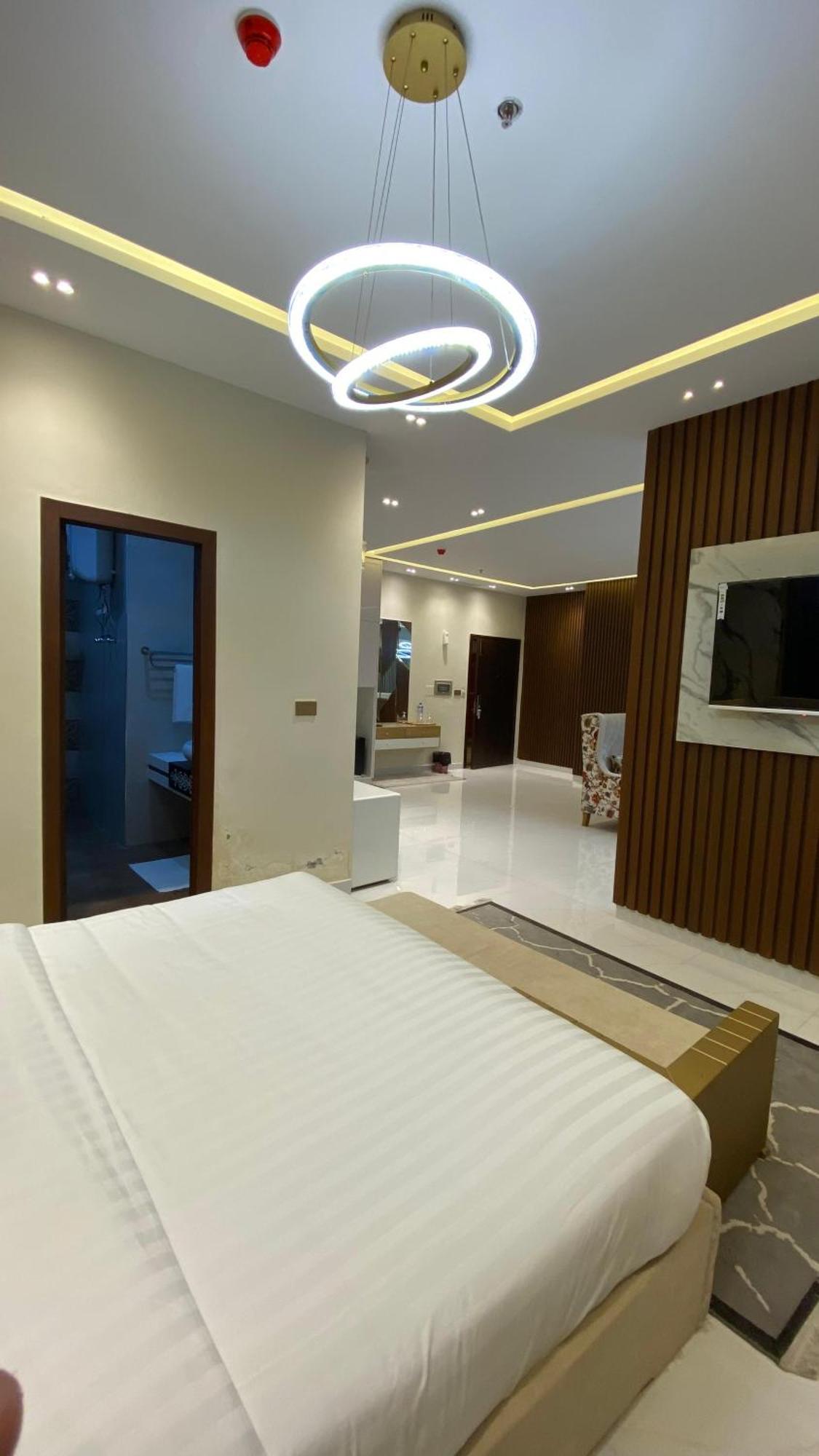 Pavilion Suites - Premium Aparthotel In Bahria Town Rawalpindi Eksteriør billede